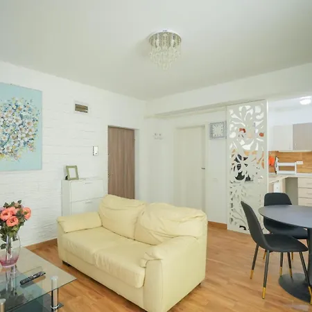 Chic Apartament